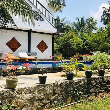 Peaceful Green Villa أونا واتونا المظهر الخارجي الصورة