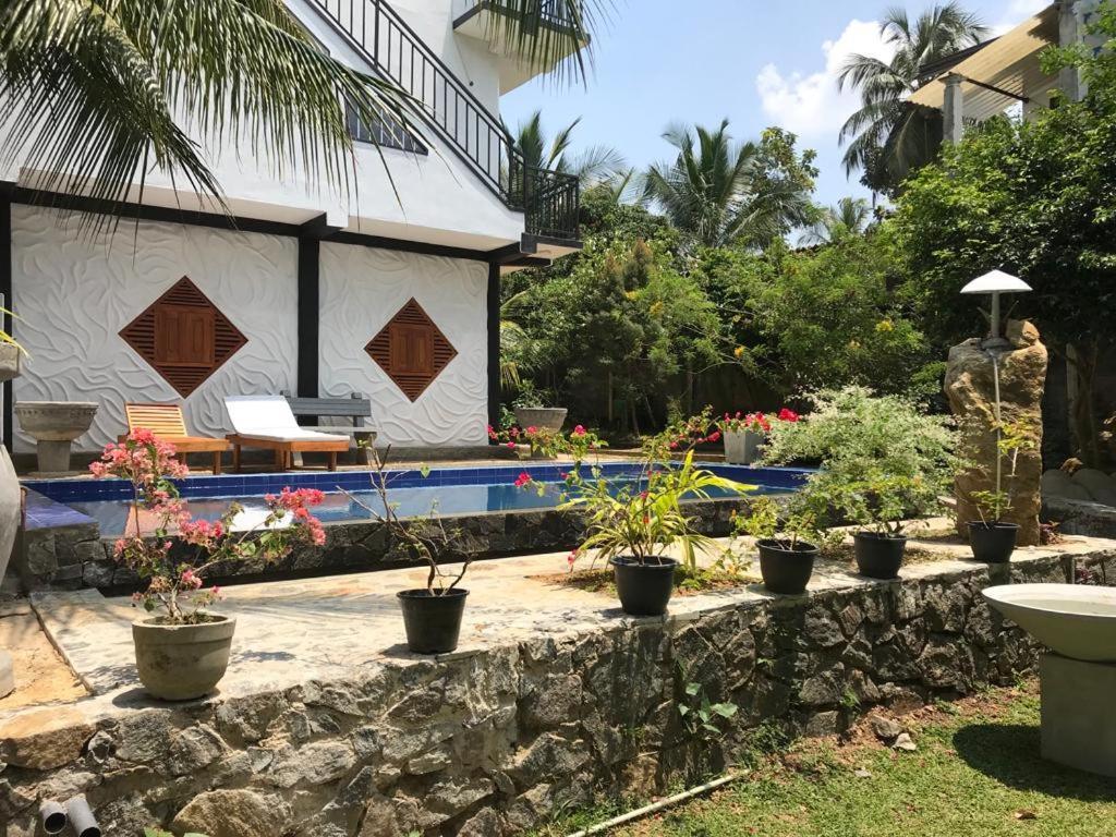 Peaceful Green Villa أونا واتونا المظهر الخارجي الصورة