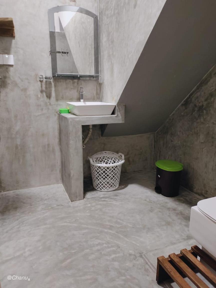 Peaceful Green Villa أونا واتونا الغرفة الصورة